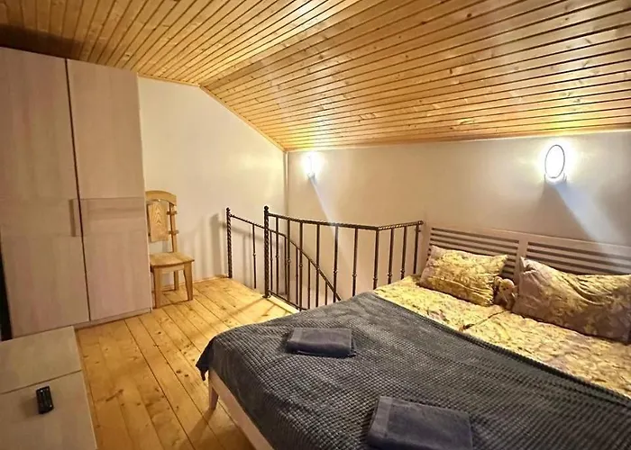 Mishel アパート ヤブルニツァ